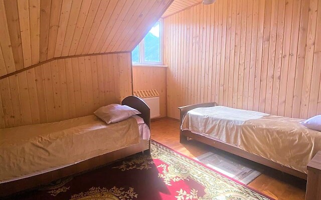Irbis Guest house