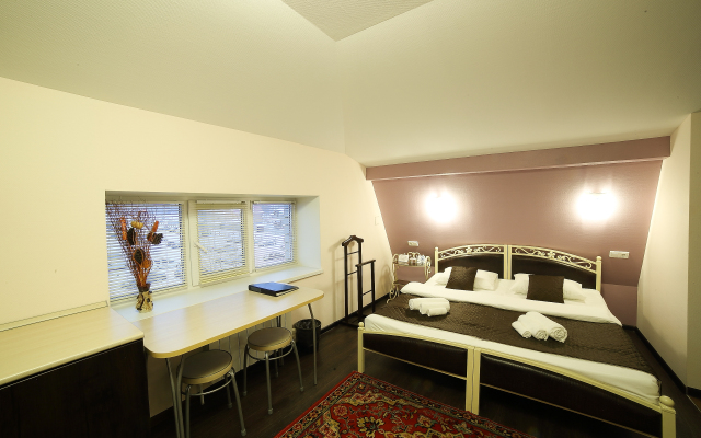 CHELNY INN Hotel