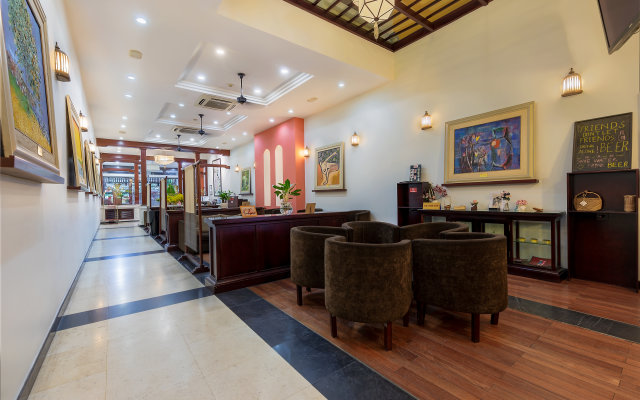 La Dolce Vita Hotel