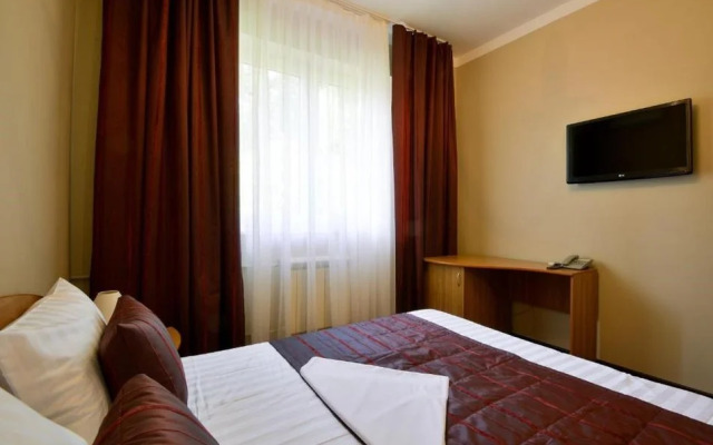 Отель ROMANOVPALM Hotel