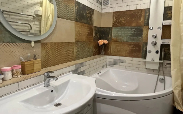 Trekhkomnatnye Apartamenty Lyuks Telmana 42B Apartments