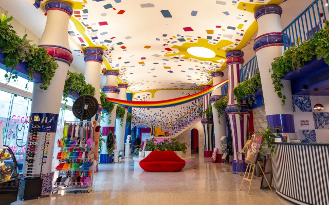 The Fig Lobby Hotel