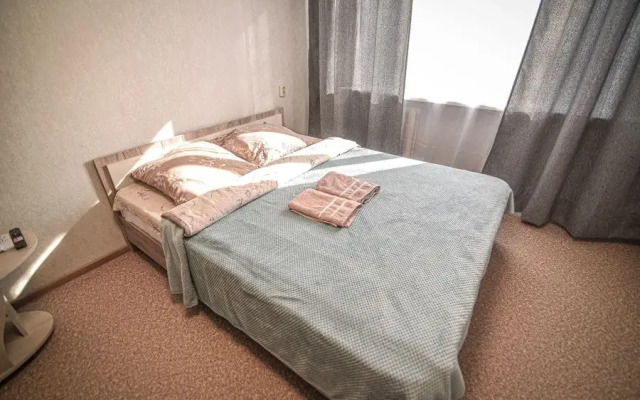 Sakhalinskaya 8 Flat