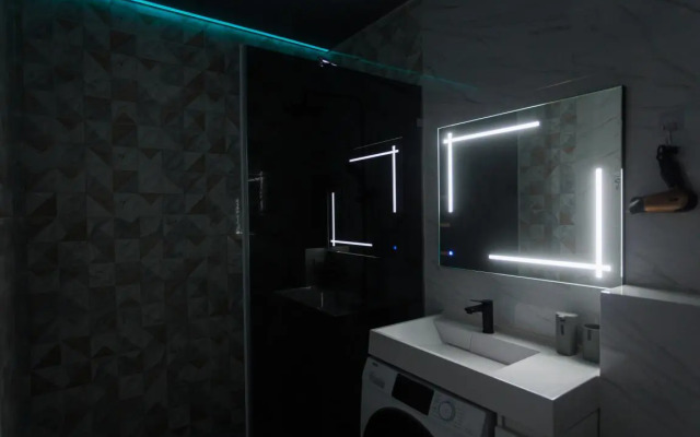 Квартира Студия Этажидейли на 33 этаже напротив ЖД