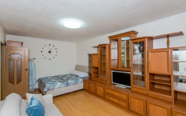 Na Ul. Fastovskaya 14 Flat