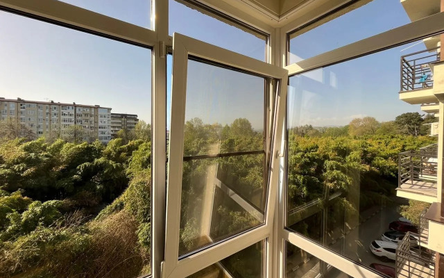 Na Ulitse Nagorny Tupik 13a Flat