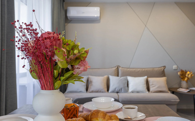 Апартаменты с новым дизайнерским ремонтом