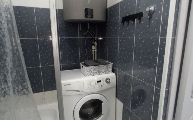 Favorite Home Proletarian 49 Flat