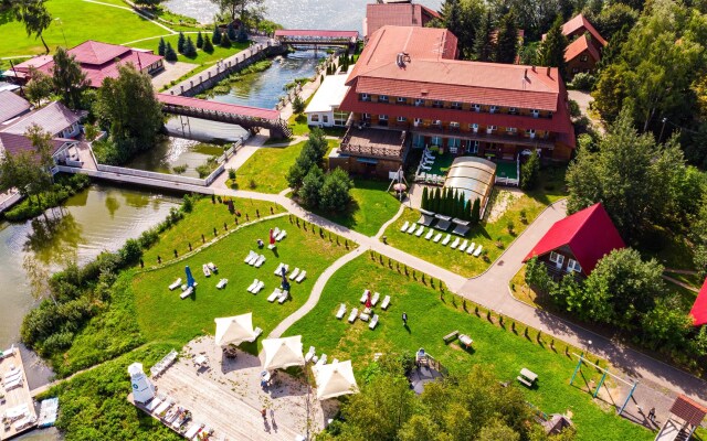 Country Club Medvezhy Ozera