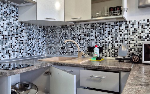 Квартира на Белорусском переулке, 1