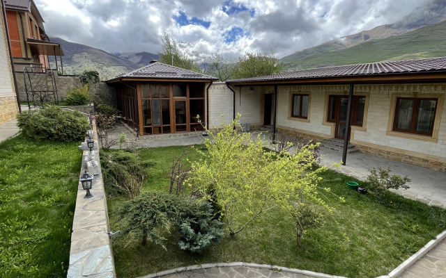 Гостевой дом White. House