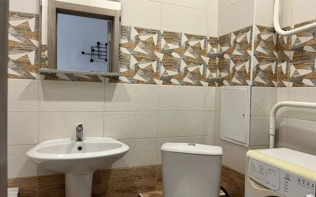 Uyutnaya studiya na Nekrasova Flat