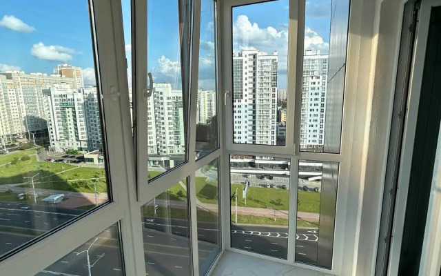 Na Prospekte Dzerzhinskogo Apartments