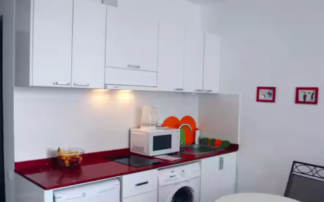 1-ya Liniya Ot Morya Apartments