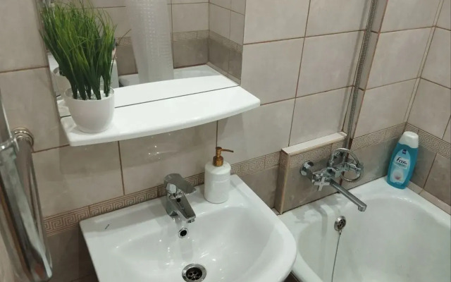 Na Ulitse Bagrationa 7 Flat