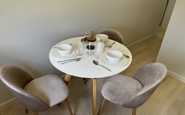 Квартира Двухкомнатная дизайнерская квартира около метро