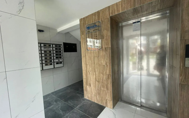 Dvukhkomnatnaya Okolo Zh/d Vokzala Selma Flat
