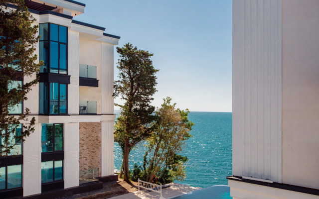 Hotel Luchezarny Rezort