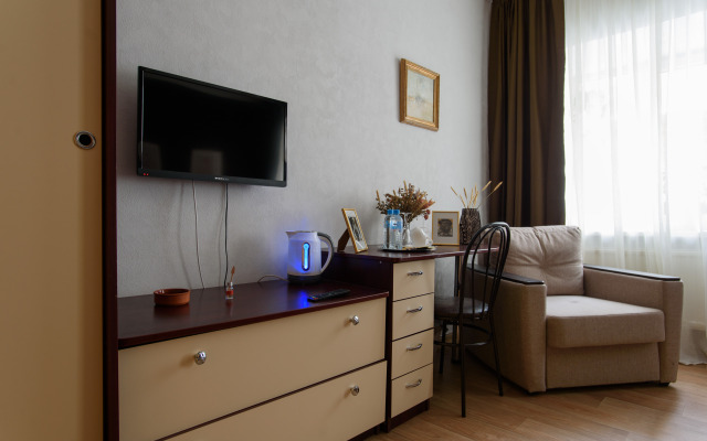 Pushkinskaya 8 Living quarters