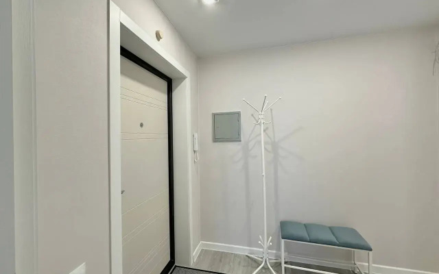 Ryadom S Readovskim Parkom Flat