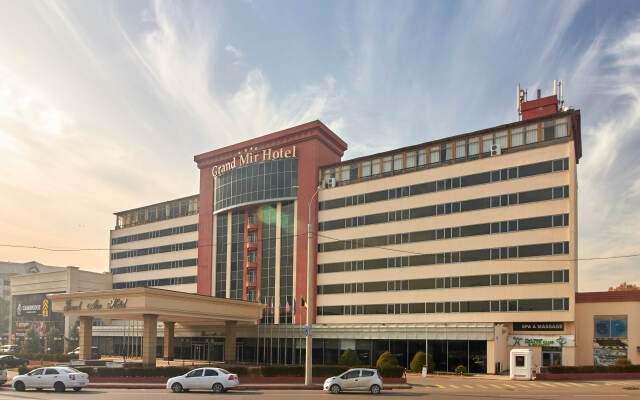 Grand Mir Hotel