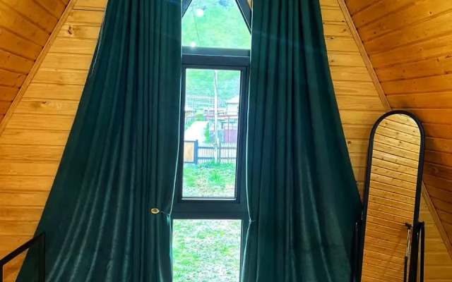 Chalet Memoria Kazbegi Arsha