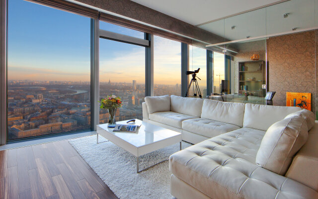 Апартаменты Golden Apartments Falcon jacuzzi on 48th floor