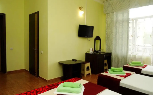 Aleksandros Guest House