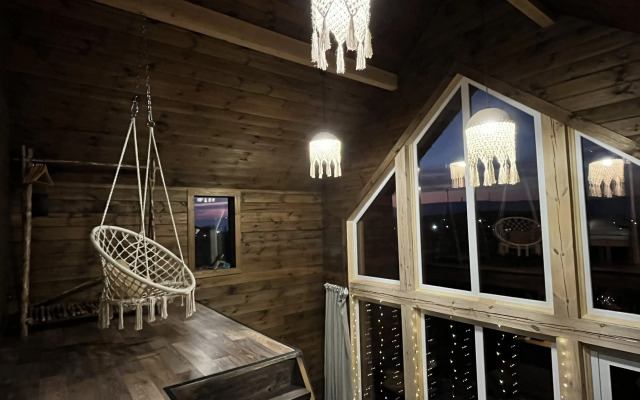 Khvoya Guest House