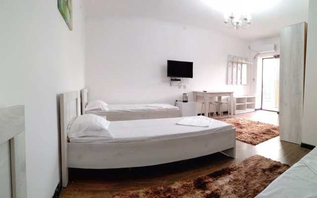 Alazis Alakol Hotel