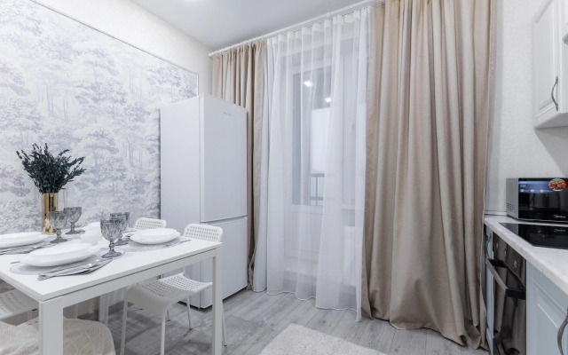 Komfort Na Adelya Kutuya Apartment