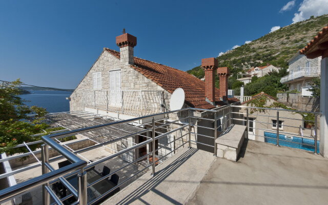 Ivanino Villa