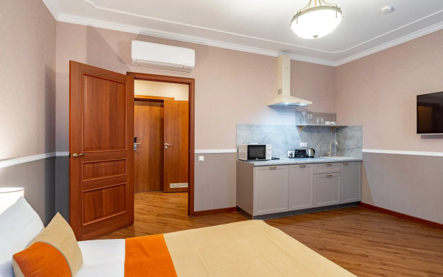 Квартира студия с видом на канал Грибоедова