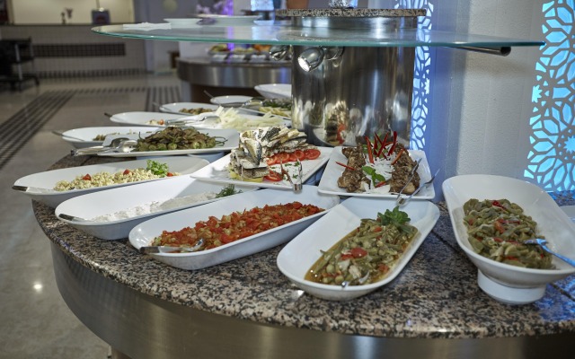 Royal Towers Kiris Hotel