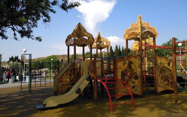 Частный дом на 1-м Академическом переулке 9