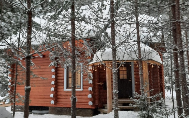 Гостевой дом у Озера в Лесу Маркова заимка