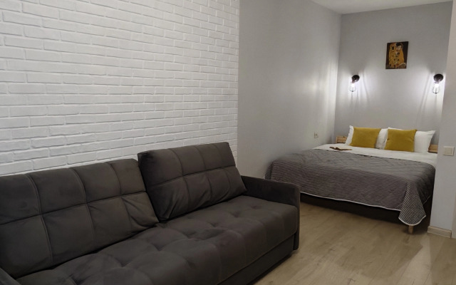 Provence Flat