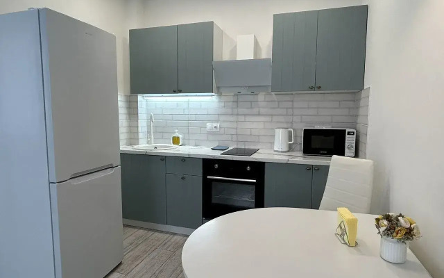 Svetlaya I Uyutnaya Studiya S Otkrytym Balkonom Flat