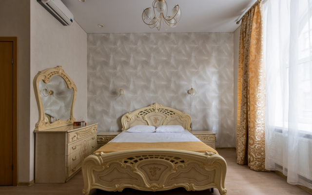 Nomera Na Ploschadi Vosstaniya Guest house