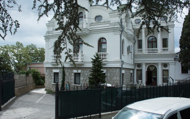 Imenie Knyazei Trubetskih Hotel