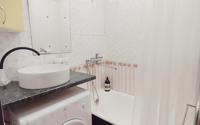 Na Naberezhnoy Flat