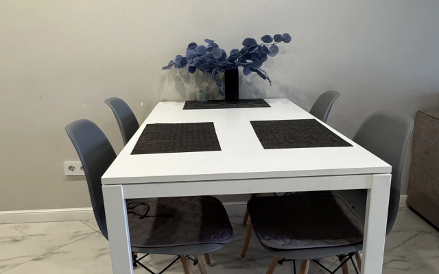 Dva Etazha Na Chertanovskoy Flat