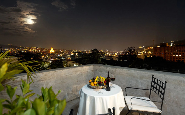 Citrus Hotel