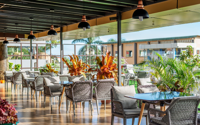 Afro Park Hotel And Health Club Hotel