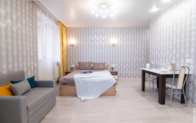 V tsentralnom rayone na troikh Apartments