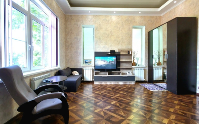 Частный дом Уютный с шикарным видом на горы