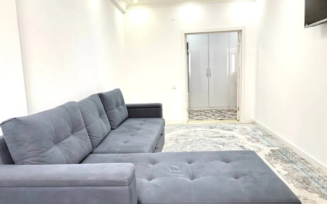 Uyutnye Apartamenty Zhumabeka 233, Apartments