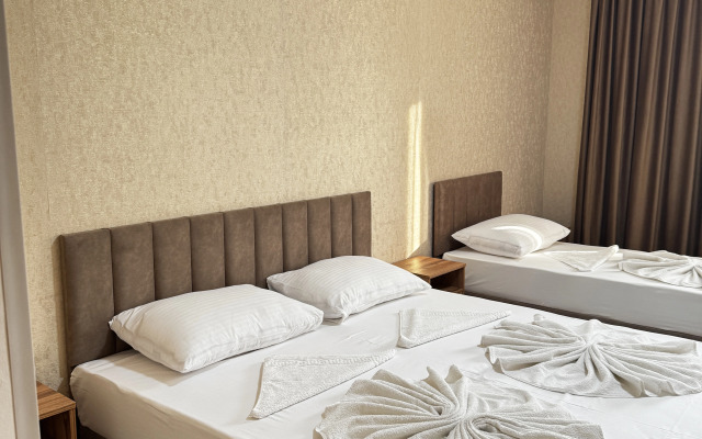 LiDiAnna Guest House