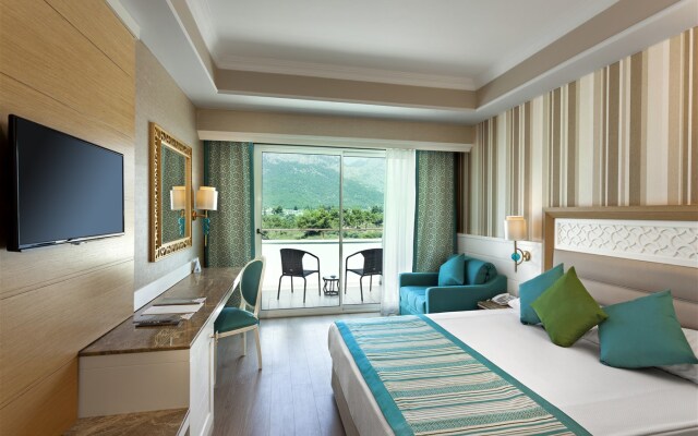 Karmir Resort  & SPA Hotel