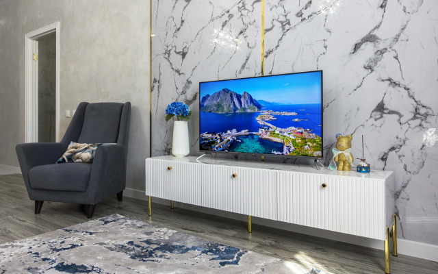 S Dizaynerskim Remontom Ryadom S Zh/D Vokzalom Flat